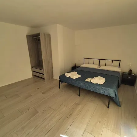 Apartamento Affitti Brevi Via Sauro *